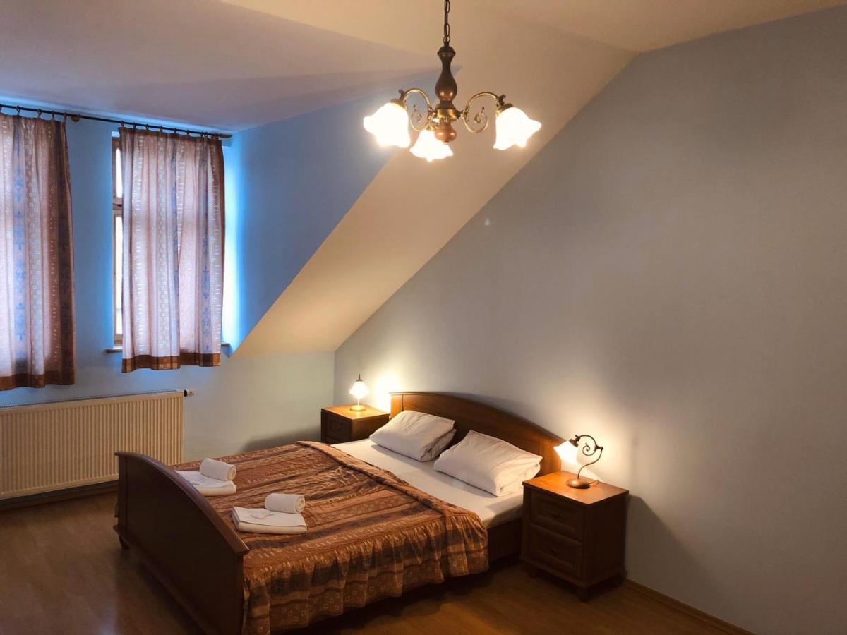 Hotel Derby Karlovy Vary Extérieur photo